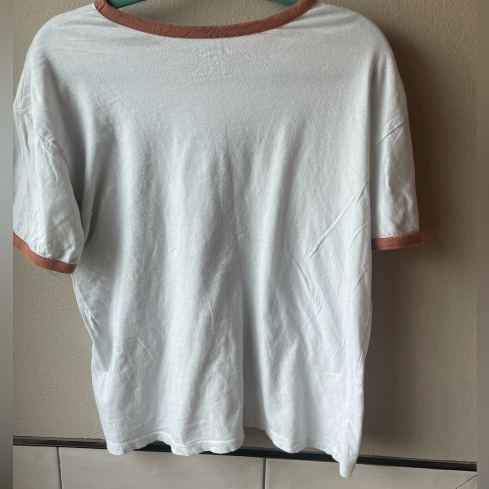 Hurley.  Loose fitting shirt, slightly oversized. Size M. - Picture 4 of 4